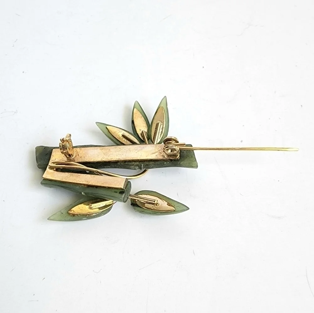 Vintage Faux Jade Bamboo Brooch Lucite Pin Asian Gold Tone 50s 60s‎ Retro Estate